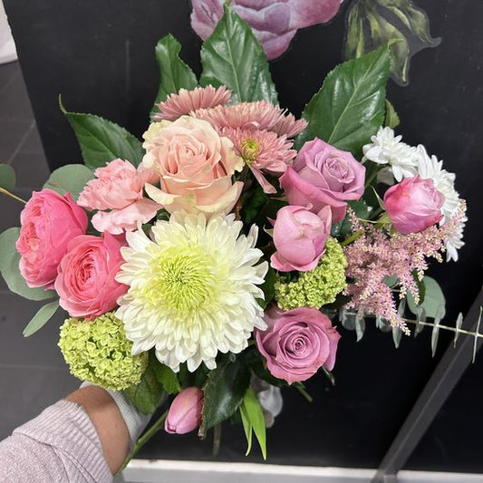 Extraordinary Everyday Bouquets: Elevating the Beauty of the Ordinary