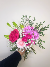 Load image into Gallery viewer, Our Boyfriend Bouquets
